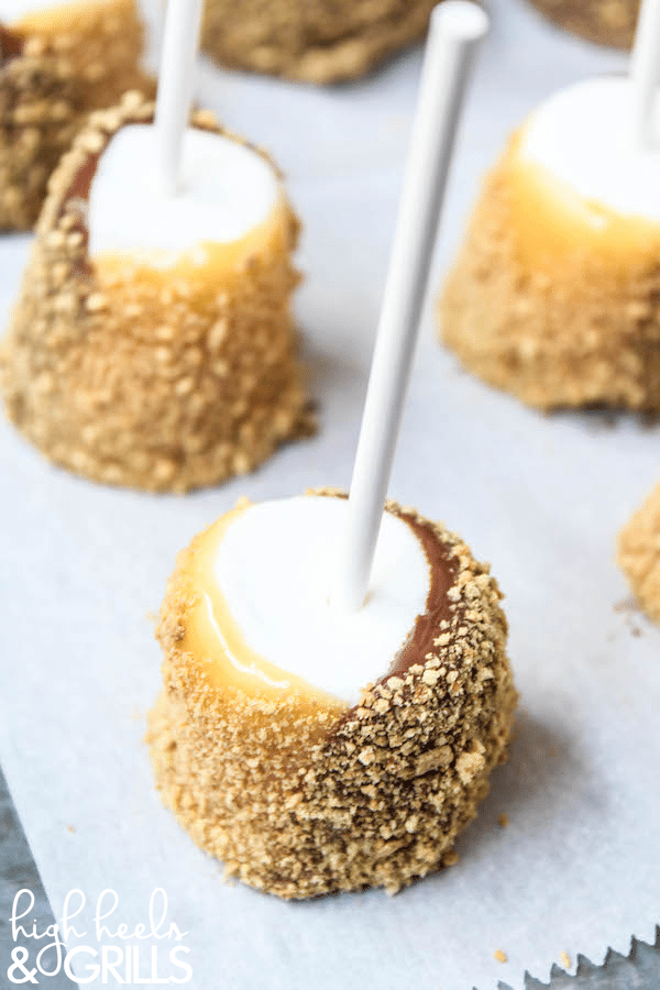 Caramel S'mores Pops - These are so easy to throw together and taste incredible! #LetsMakeSmores #ad