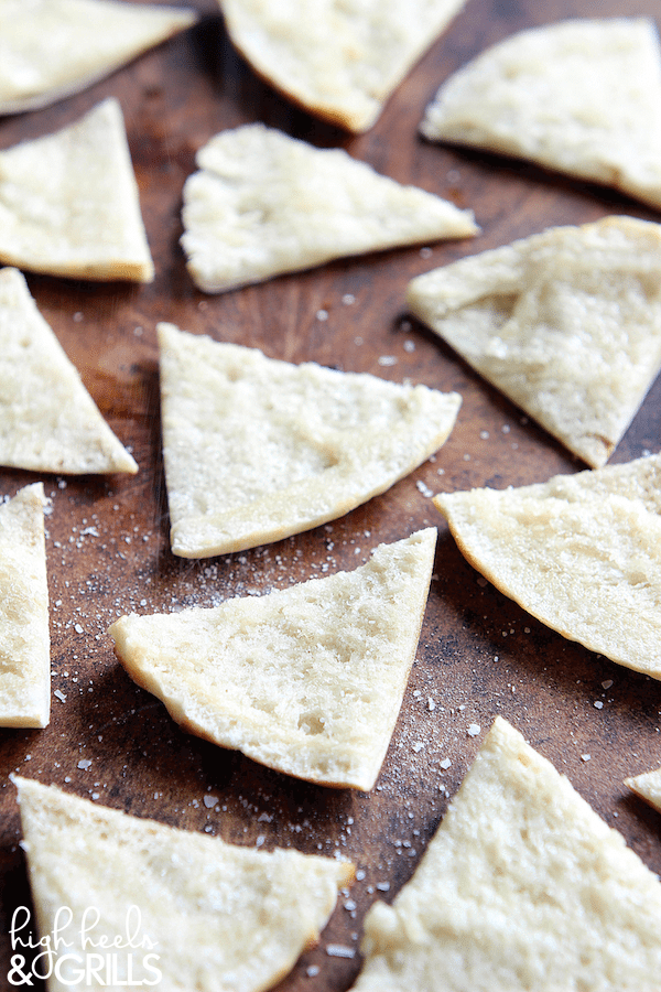 How to Make Pita Chips, the easy way. These are so good and taste way better than store bought pita chips.