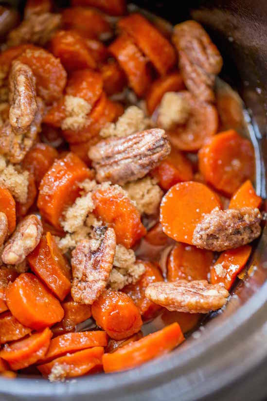 Best Thanksgiving Side Dishes - Slow Cooker Brown Sugar Carrots Recipe