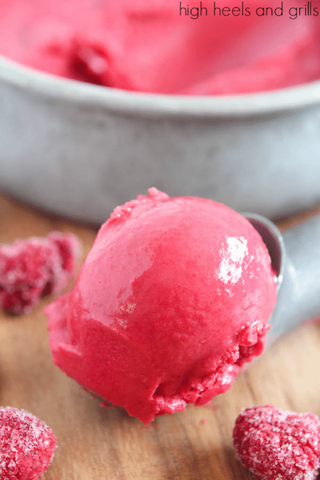 Skinny Raspberry Frozen Yogurt - Best Skinny Dessert Recipes