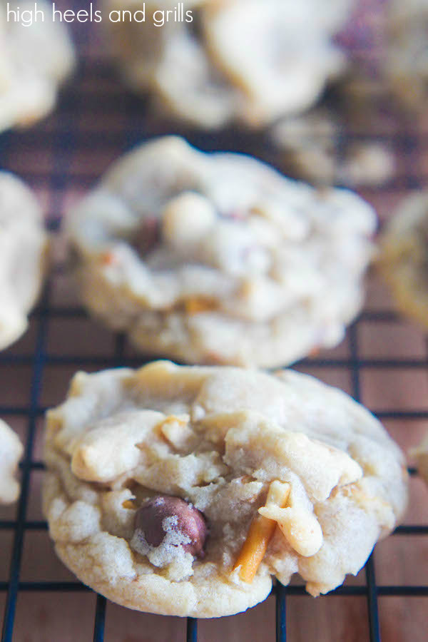Pretzel Chocolate Chip Cookies - Perfect combo of salt and sweet! 